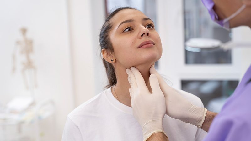 What Are the Early Warning Signs of Thyroid Problems