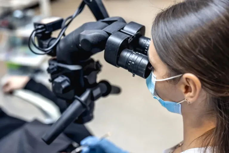 Does Fundoscopy Tell Us About Lymphoma?